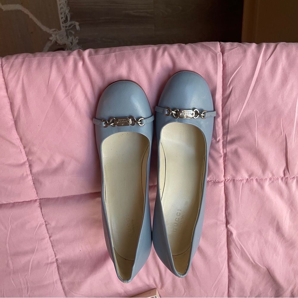 Light blue Genuine Leather Genuine Gucci heels like new hardly worn! - Picture 11 of 11
